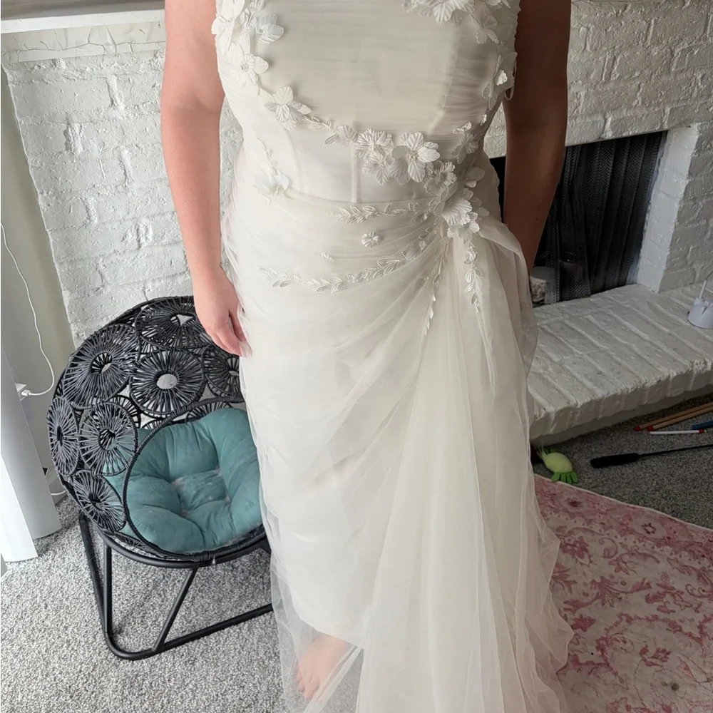 Wedding/Engagement/Elopement Dress - Picture 6 of 7